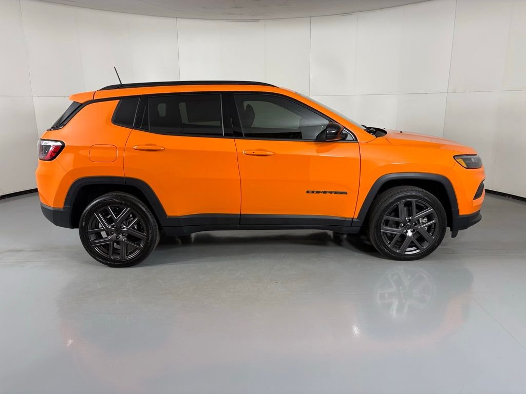 New 2026 Joose Exterior Paint Jeep Latitude image 9