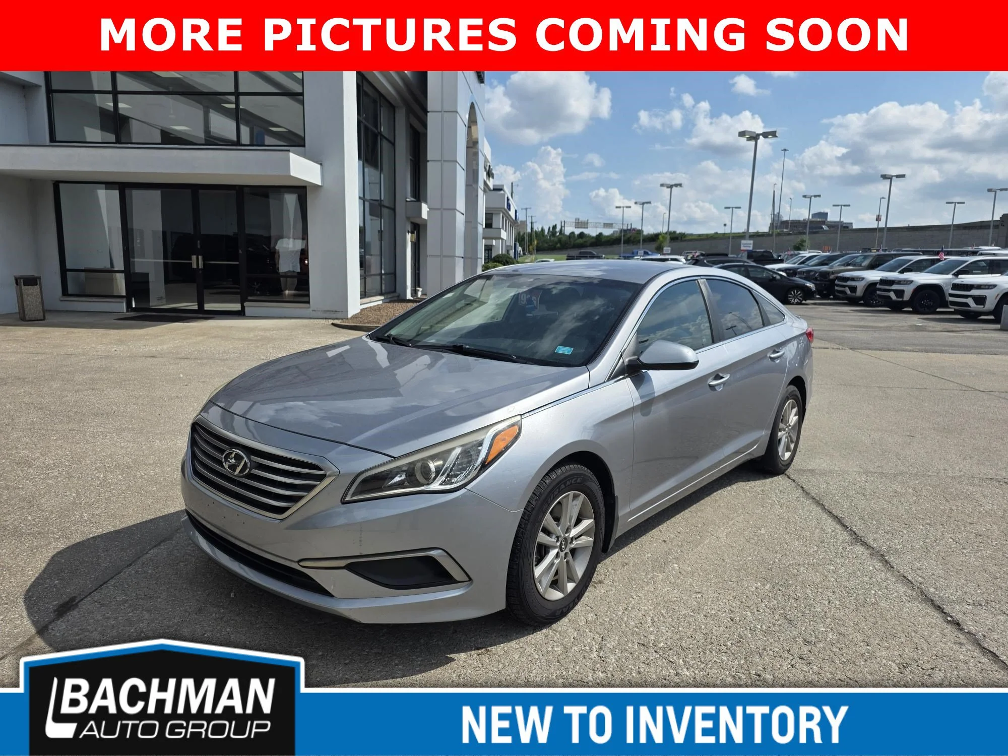 Used 2016 Shale Gray Metallic Hyundai 2.4L SE image 4