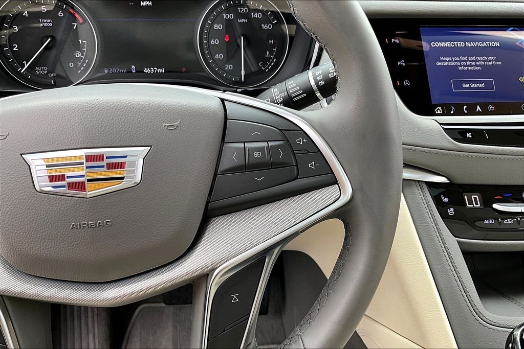Used 2025 Silver Cadillac Premium Luxury image 21