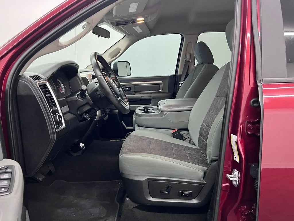 Used 2018 Delmonico Red Pearlcoat Ram Big Horn image 5