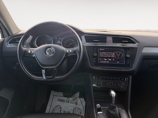 Used 2019  Volkswagen 2.0T SE image 15
