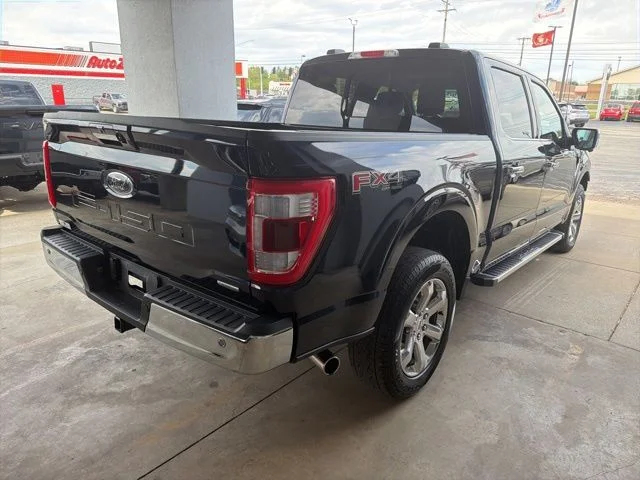 Used 2023 Blue Ford Lariat image 5