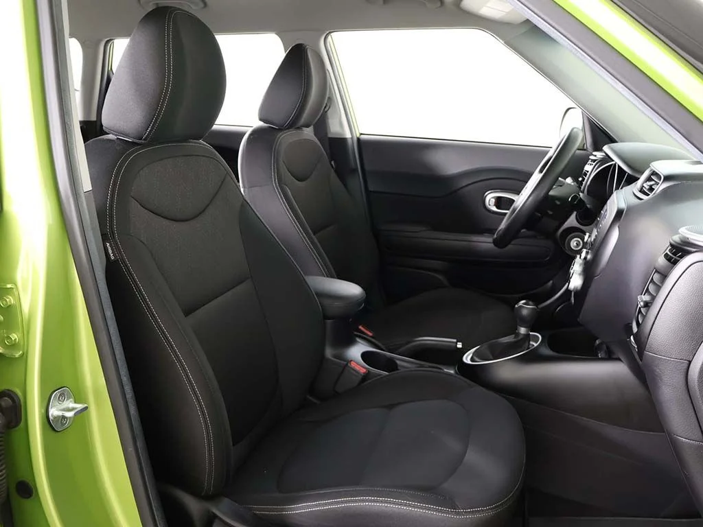 Used 2015 Green Kia Base image 26