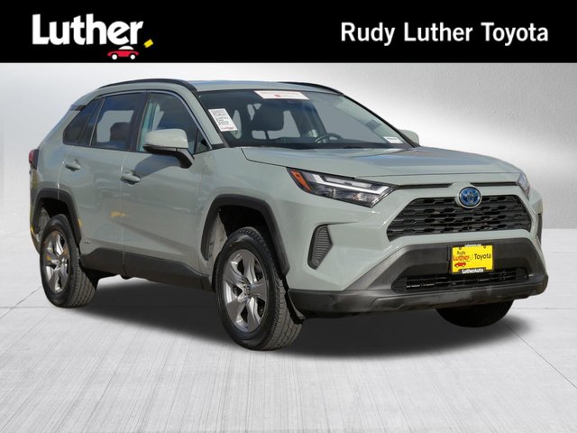 2022 Toyota RAV4 Hybrid XLE
