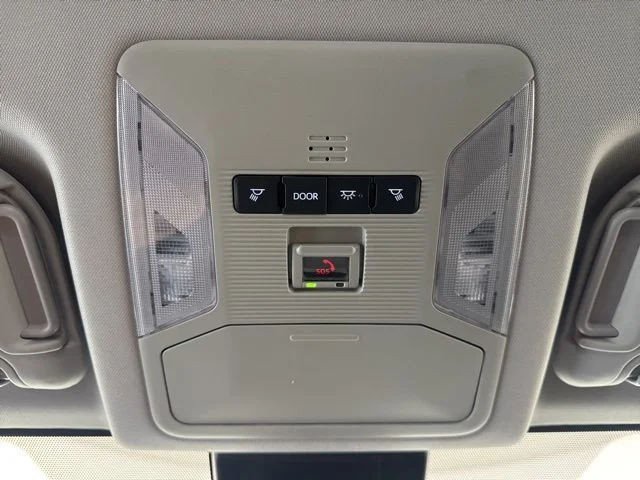 Used 2025 Ice Toyota XLE image 14