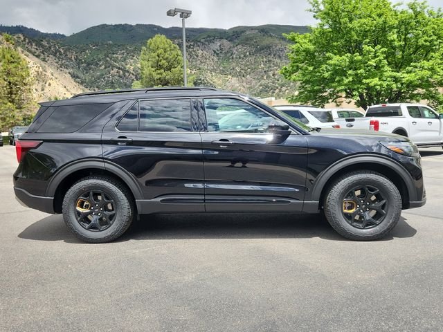 New 2026 Agate Black Metallic Ford Tremor® image 2
