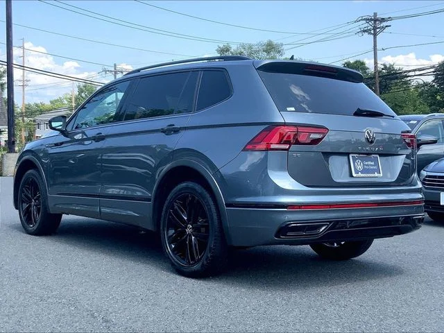 Used 2022 Gray Volkswagen 2.0T SE R-Line Black image 3
