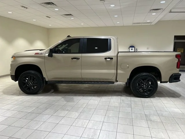 Used 2022 Beige Chevrolet LT Trail Boss image 2