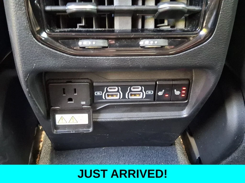 Certified Used 2023 Silver Jeep Limited image 11