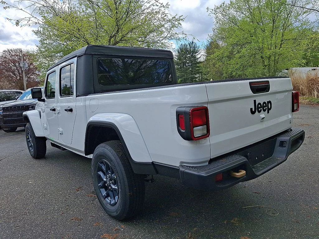 New 2026 Bright White Clear-Coat Exterior Paint Jeep 85th Anniversary Edition image 3