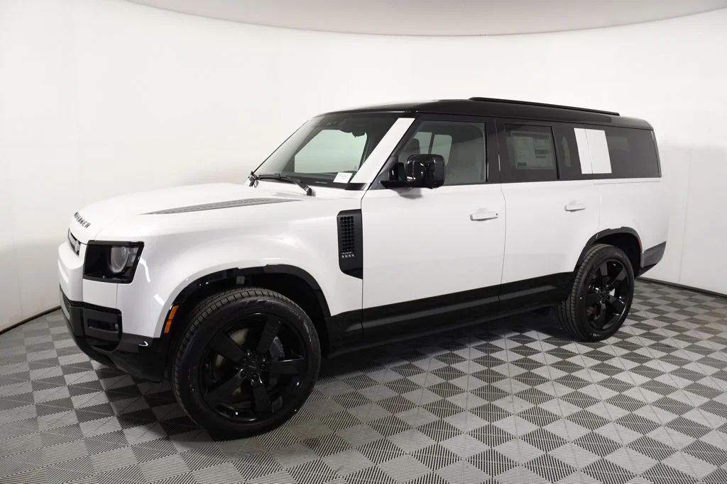 New 2026 Borasco Grey Land Rover X-Dynamic SE image 2