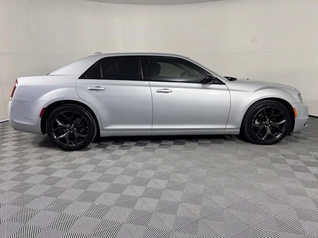 Used 2023 Silver Chrysler Touring image 8