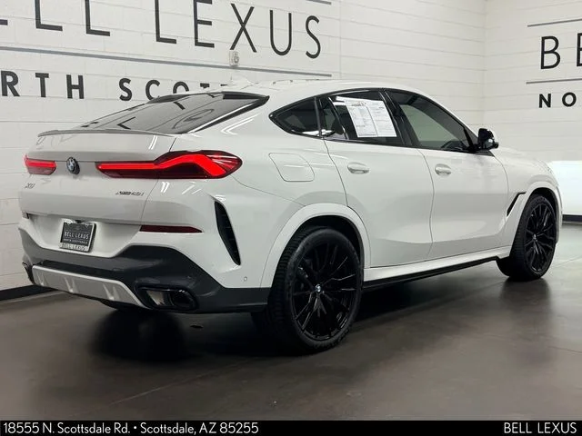 Used 2023 White BMW xDrive40i image 4