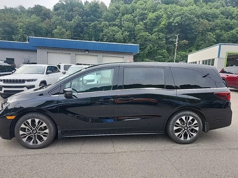 Used 2025 Black Honda Elite image 4