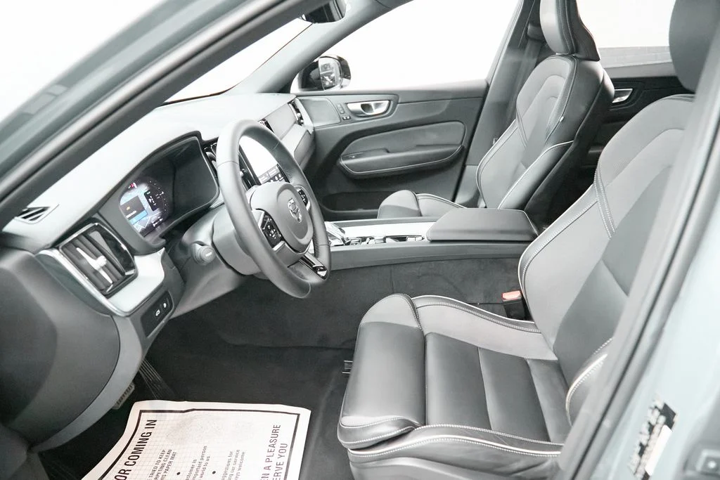 Used 2024 Gray Volvo Ultimate image 20