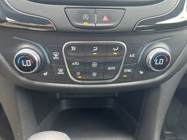 Used 2022 Blue Glow Metallic Chevrolet RS image 30