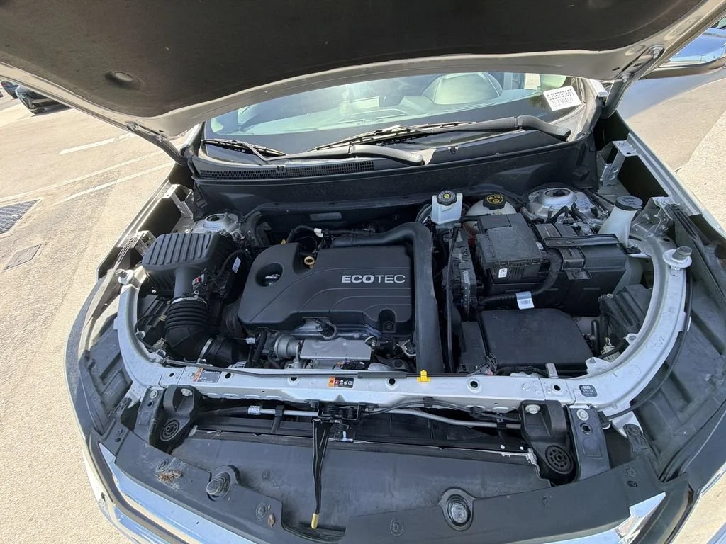 Used 2018 SILVER ICE METALLIC Chevrolet Premier image 37