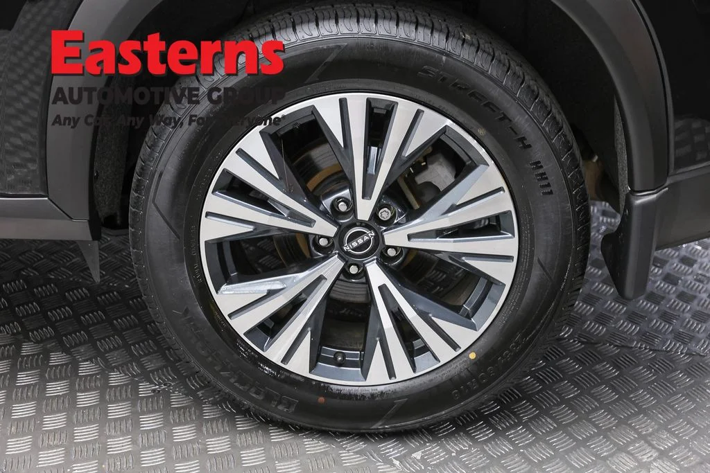 Used 2023 Black Nissan SV image 8