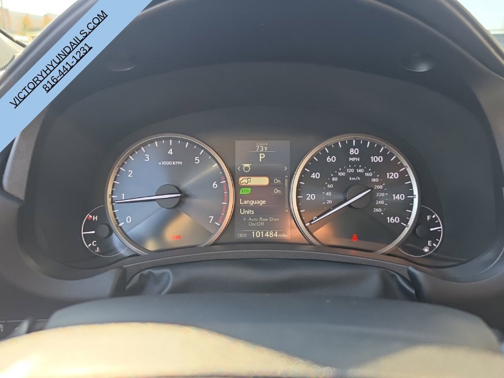 Used 2015 Red Lexus 200t image 18