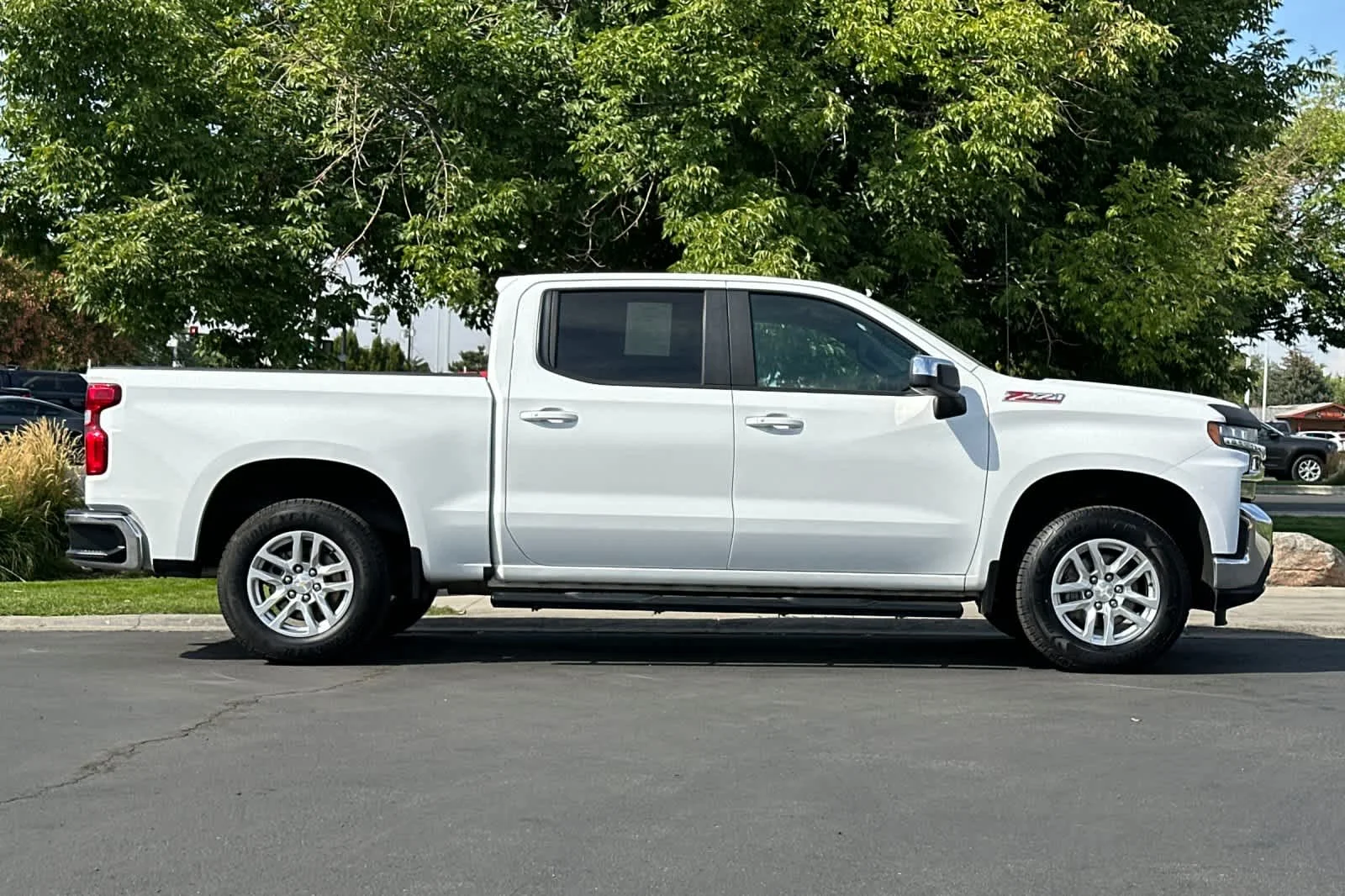 Certified Used 2019 Summit White Chevrolet LT image 8