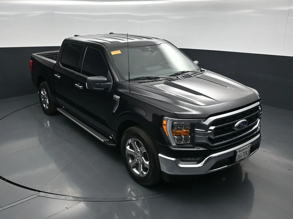 Used 2023 Black Ford XLT image 36