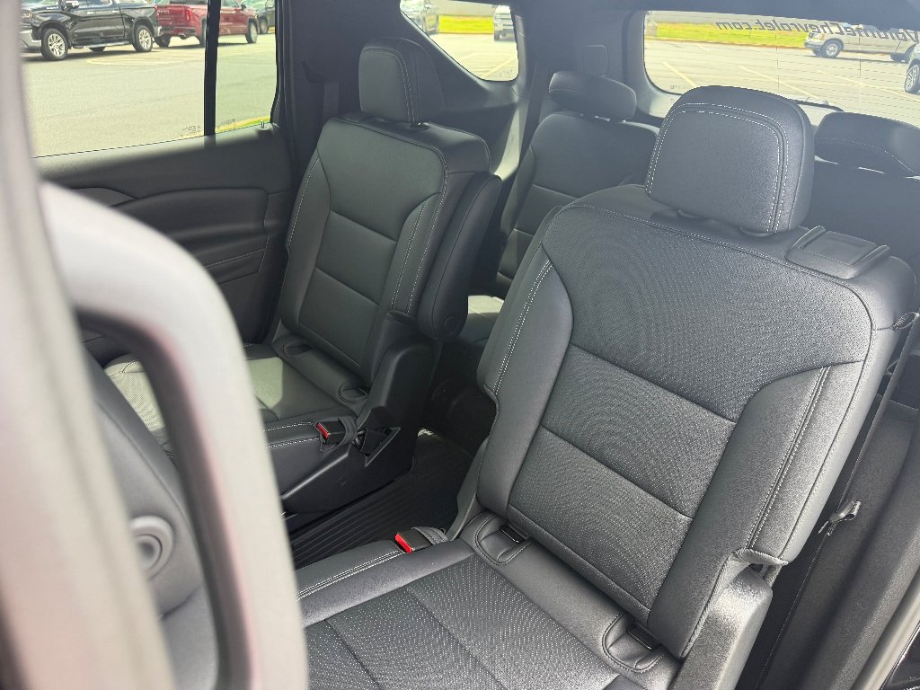 New 2027 Mosaic Black Metallic Chevrolet LT image 40