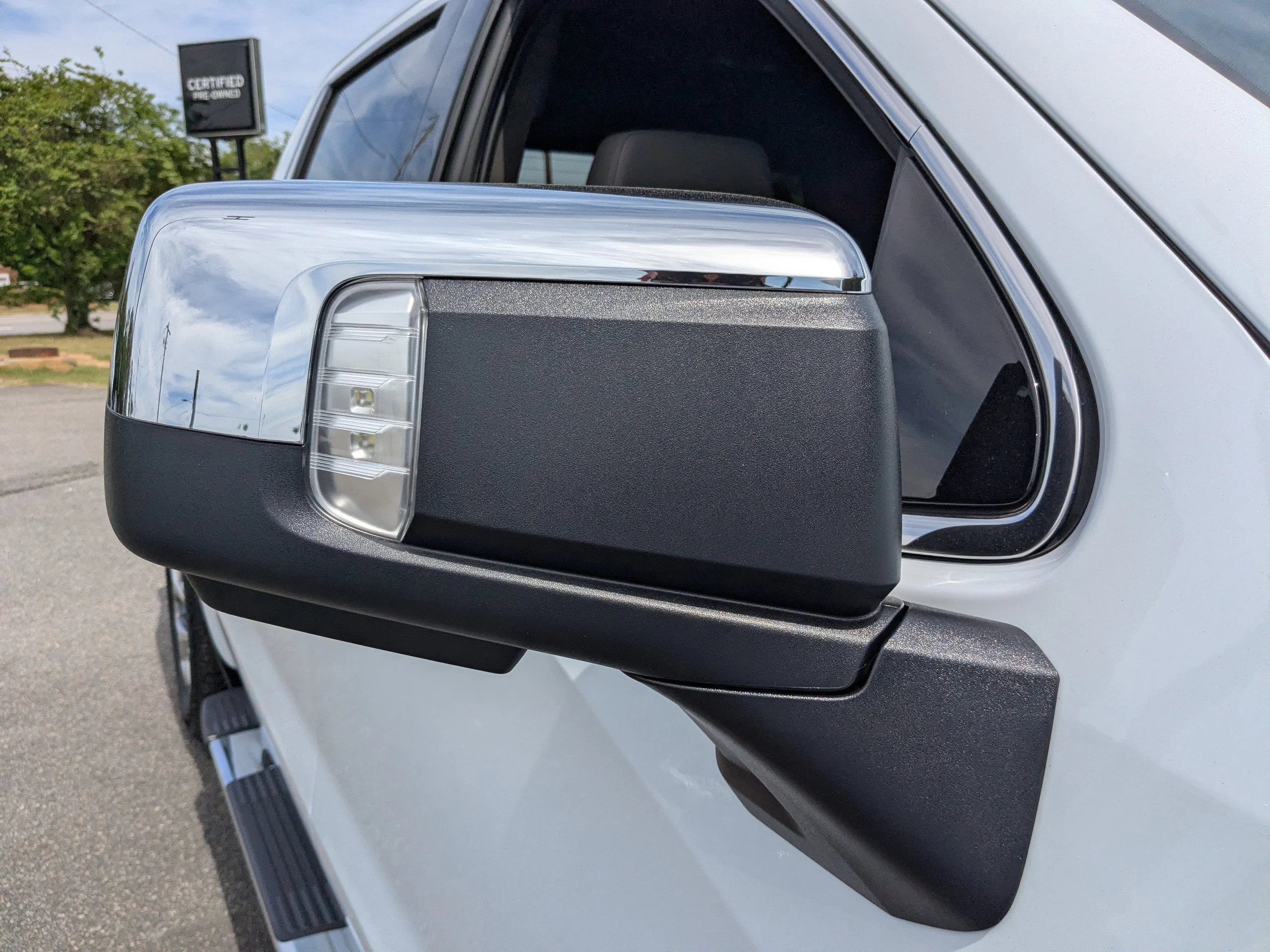 2026 GMC Sierra 1500 SLT - Photo 12