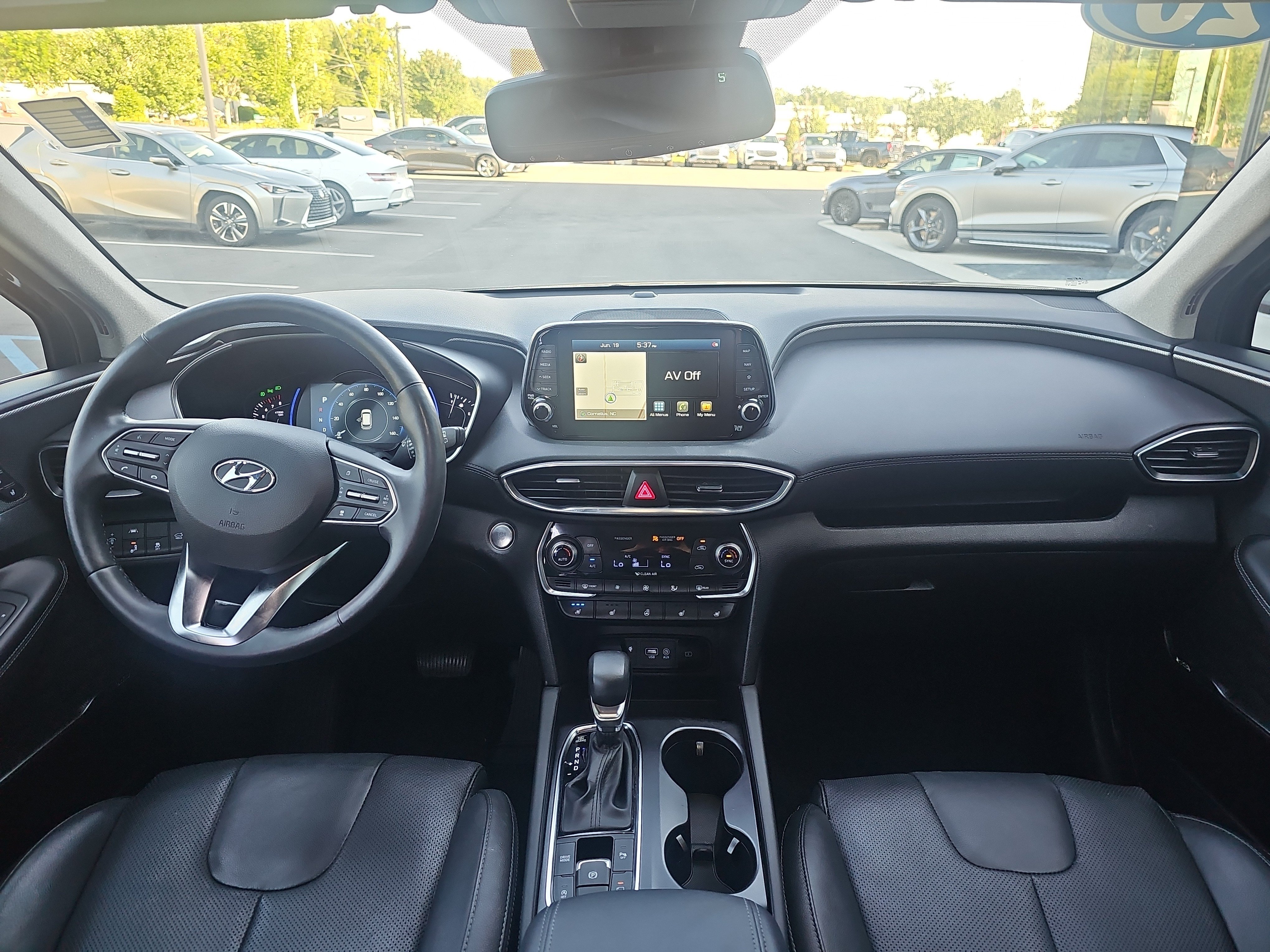 Used 2020 Twilight Black Hyundai Limited image 32