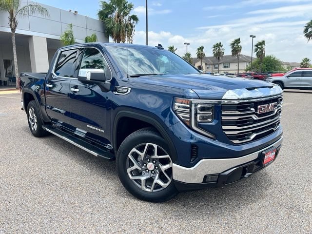 Used 2022 PACIFIC BLUE METALLIC GMC SLT image 1