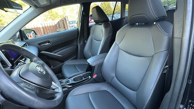 Used 2024 Jet Black Toyota XLE image 31