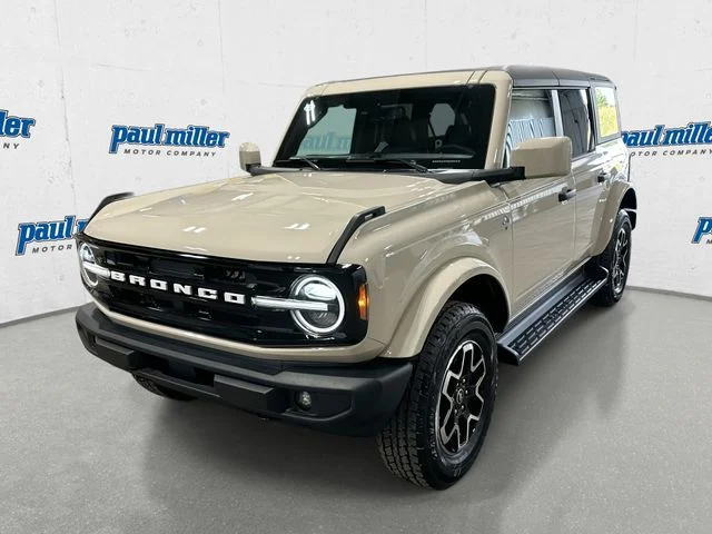 2026 Ford Bronco Outer Banks 4x4's photo