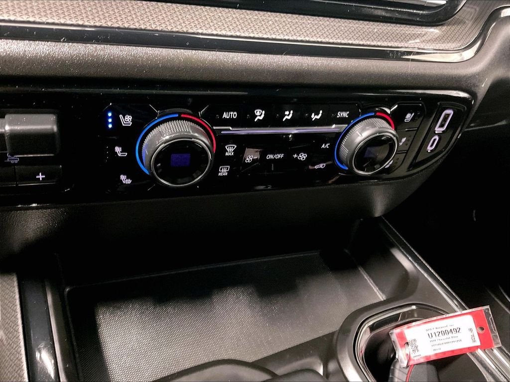 Used 2024 White Chevrolet ZR2 image 26