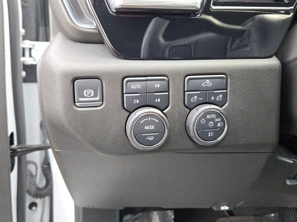 Used 2024 White Chevrolet RST image 24