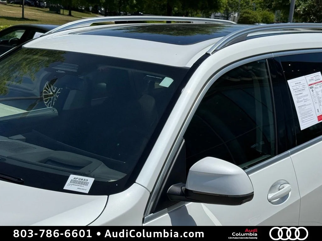 Used 2023 White BMW xDrive40i image 10