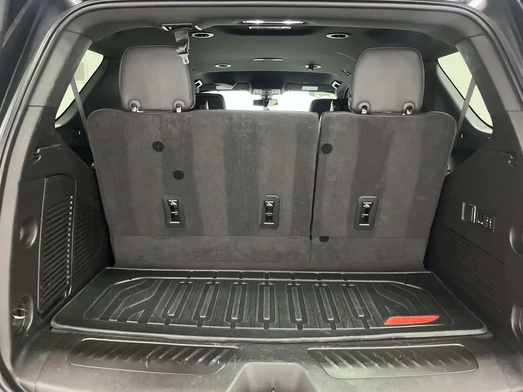 Certified Used 2022 Onyx Black GMC SLT image 11