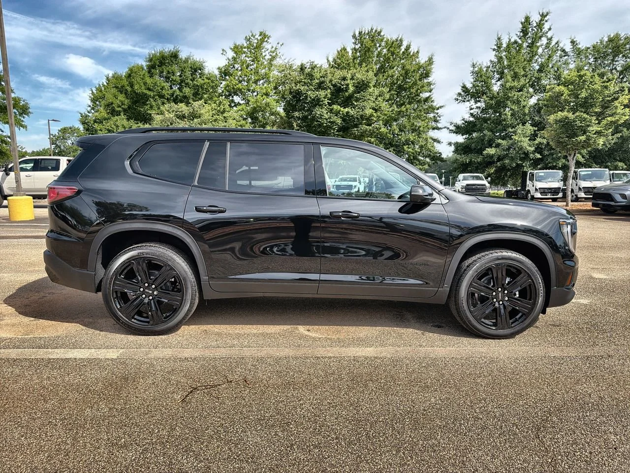 New 2026 Ebony Twilight Metallic GMC Elevation image 9