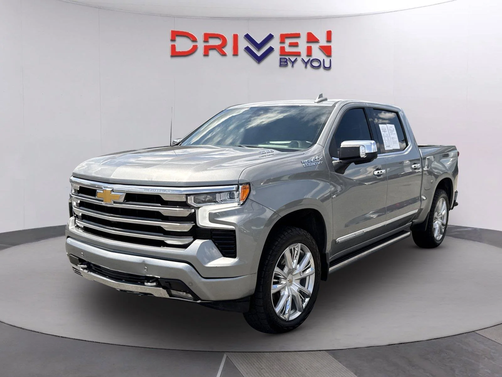 Used 2025 Sterling Gray Metallic Chevrolet High Country image 8
