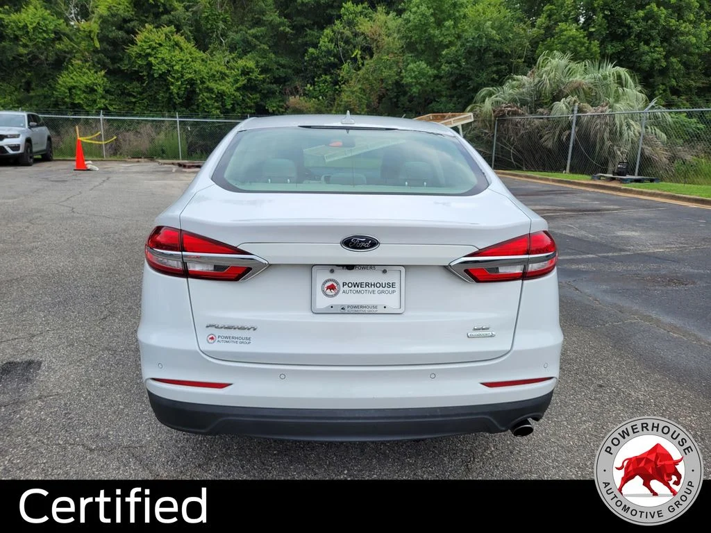 Used 2020 White Ford SE image 5