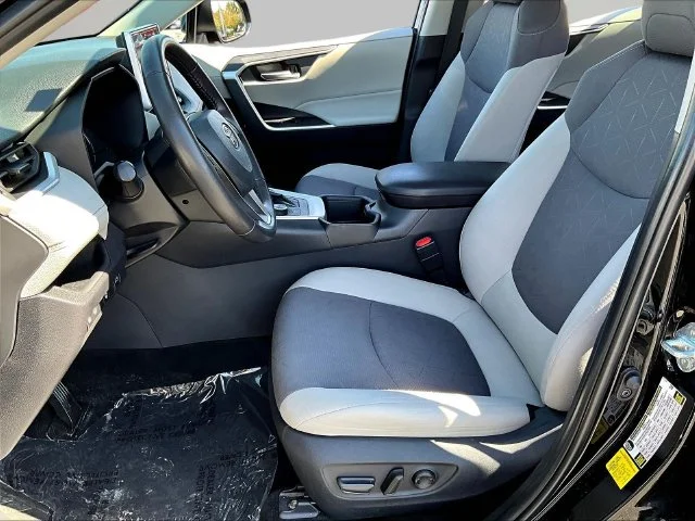Used 2024 Black Toyota XLE image 23