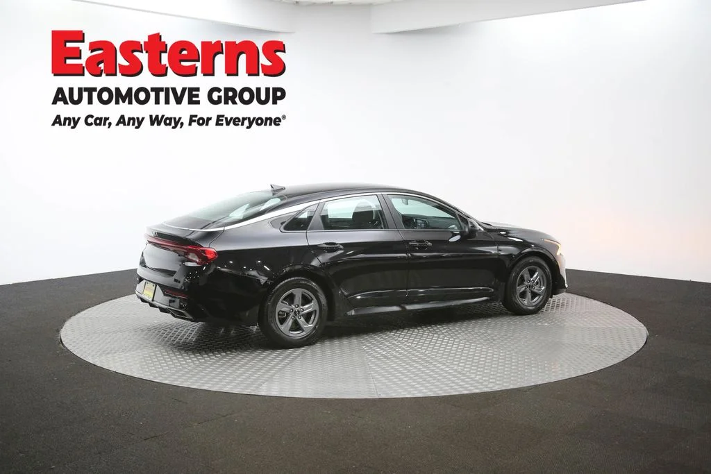 Used 2024 Gray Nissan SV image 42