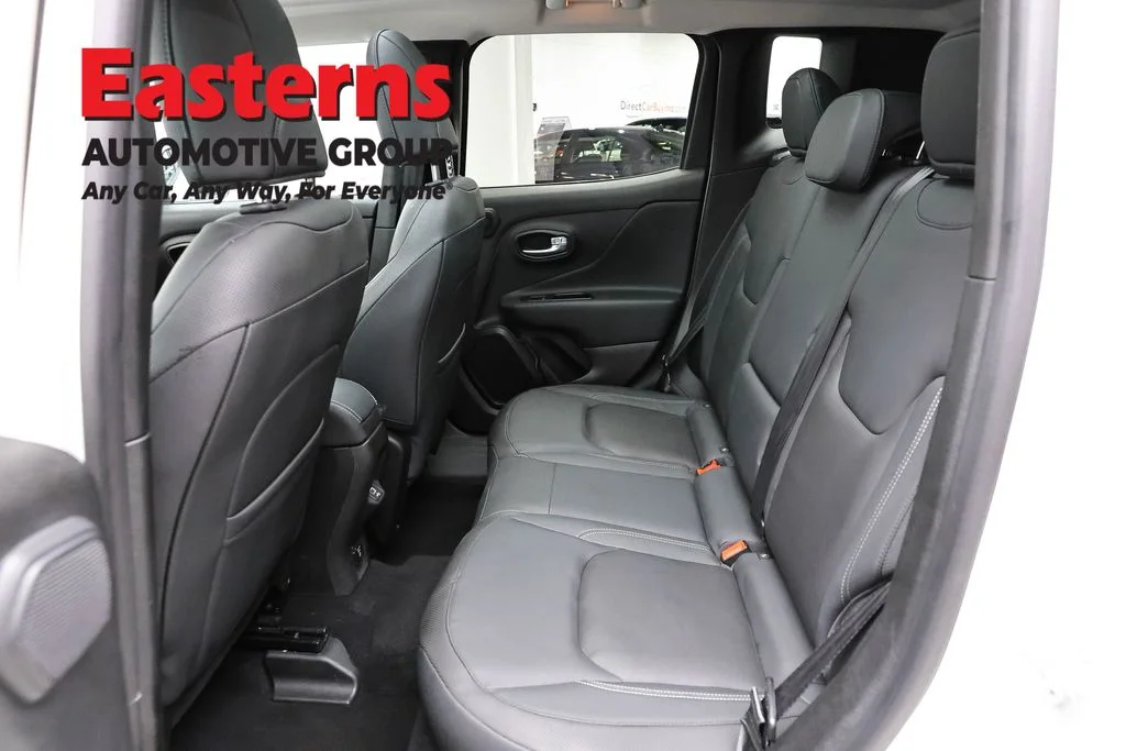 Used 2022 White Jeep Limited image 22