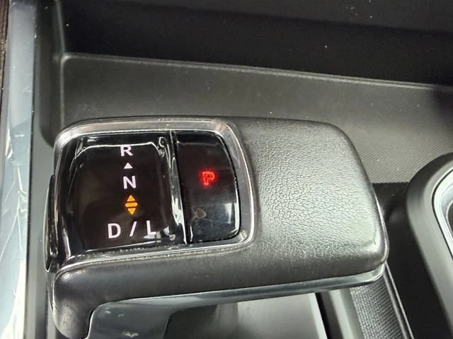 Used 2022 SUMMIT WHITE Chevrolet LT image 24