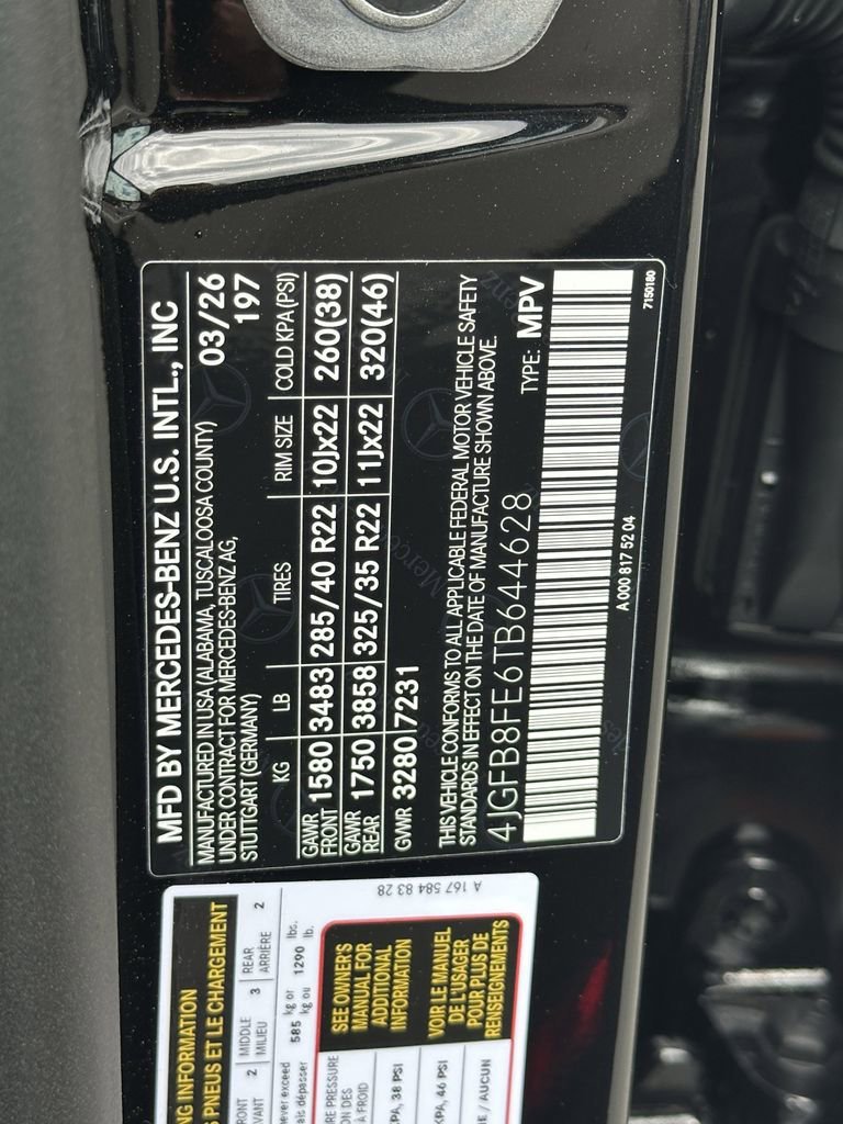New 2026 Obsidian Black Metallic Mercedes-Benz GLE 580 image 37