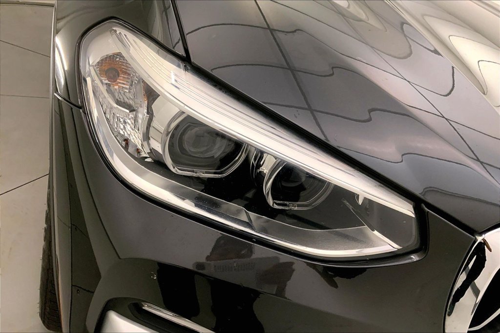 Used 2019 Dark Graphite Metallic BMW  image 27