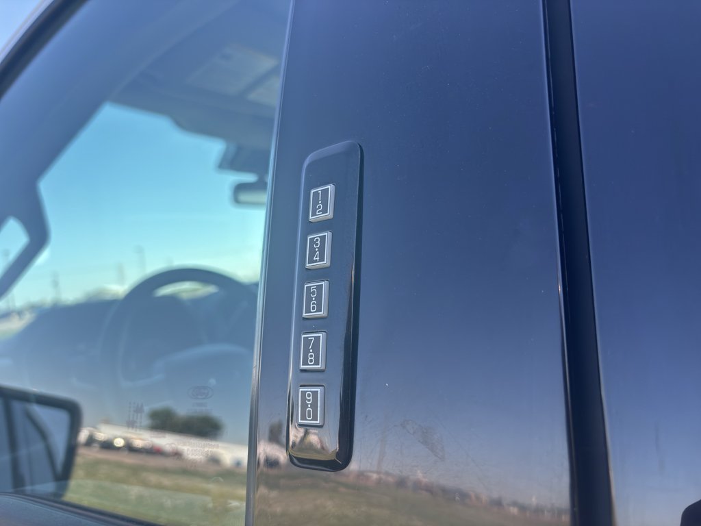 Used 2023 Oxford White Ford XLT image 20