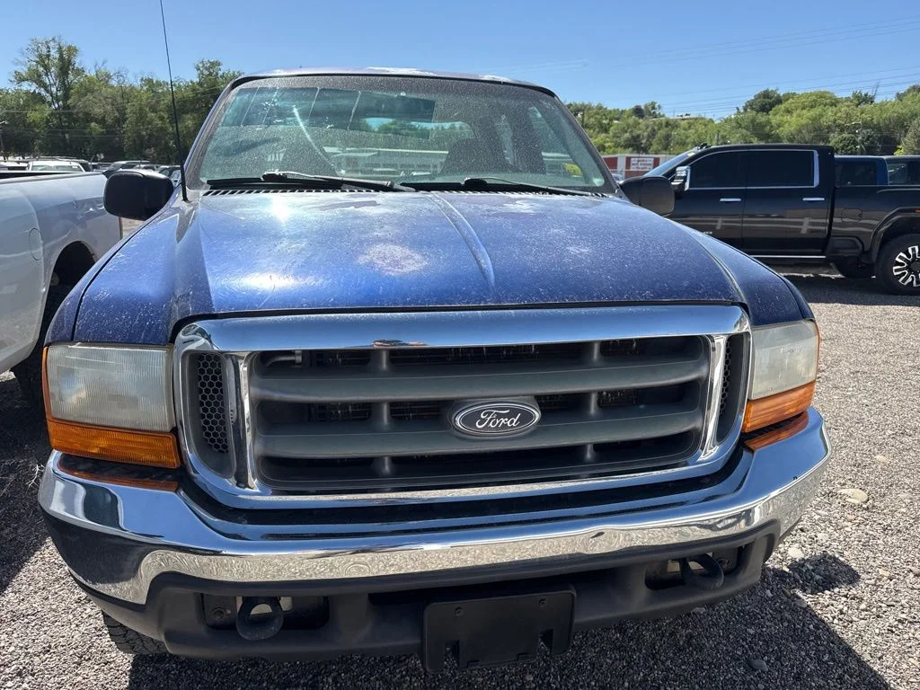 Used 1999 Deep Wedgewood Blue Clearcoat Metallic Ford XL image 3