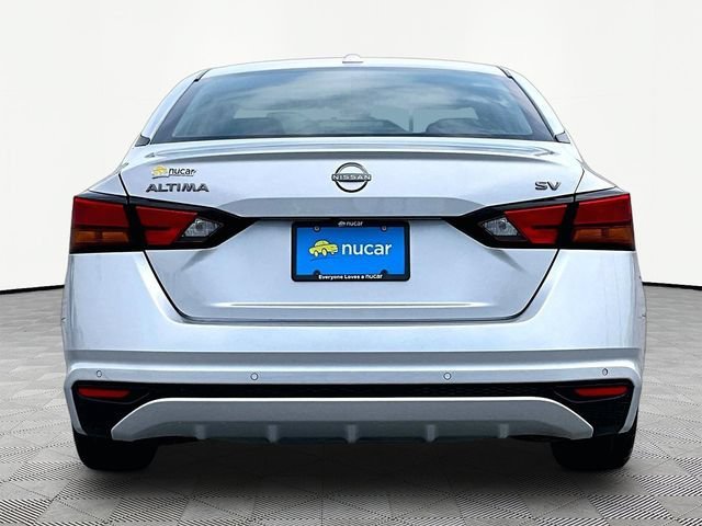 Used 2024 Brilliant Silver Metallic Nissan 2.5 SV image 5