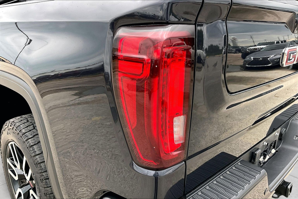 Used 2023 Titanium GMC AT4 image 32