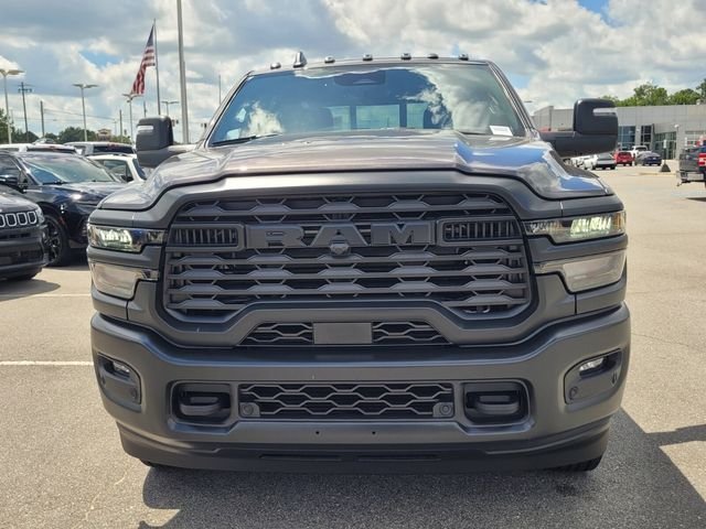 New 2025 Granite Crystal Metallic Clear-Coat Exterior Paint RAM Tradesman image 2