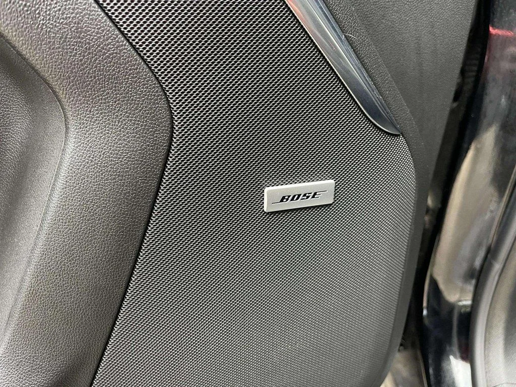 Used 2024 Onyx Black GMC Denali image 16